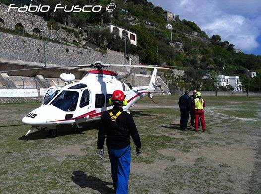 Il Vescovado Brutto Incidente In Moto A Positano Due Giovani In Ospedale