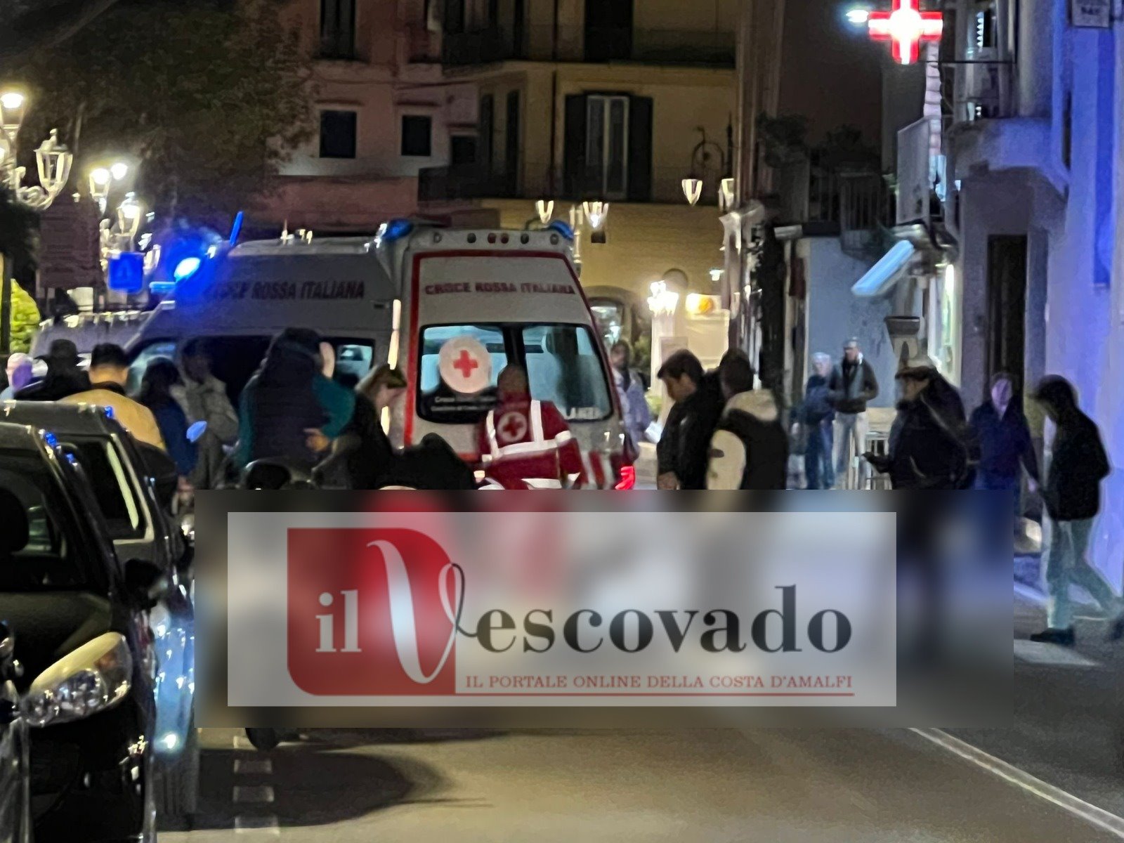 Il Vescovado Minori Anziano Investito Da Uno Scooter Trasportato In