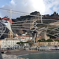 Ad Amalfi la stella cometa illuminata di bengala calerà sul mare la notte della Vigilia di Natale