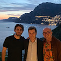 Alberto Urso con Alfonso Signorini si rilassano al San Pietro di Positano in compagnia di Carlo Cinque