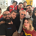 All'aeroporto di Salerno un'accoglienza "fantastica" per l'attore Martin Freeman [FOTO]