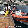 Amalfi, canoista in difficiltà soccorso dalla Guardia Costiera [FOTO]