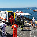 Amalfi: 'colpo della strega' in spiaggia, 27enne turista friulana immobilizzata soccorsa via mare