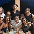 Arianna Mihajlović con la famiglia e gli amici in Costa Smeralda, a cena con Enzo Mammato