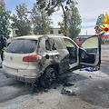 Auto in fiamme a Salerno: intervengono i Vigili del Fuoco