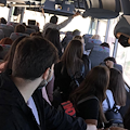 Bus Sita affollati per andare a scuola: continuano i disagi (e il rischio contagi) in Costiera Amalfitana [FOTO]