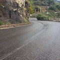 Carburante su asfalto da Ravello a Castiglione, attenzione /FOTO