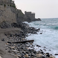 Costa d’Amalfi, mareggiata di Scirocco divora le spiagge. Danni maggiori a Maiori [FOTO]