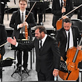 Daniele Gatti e la Mozart a Ravello: da applausi il primo atto della nuova collaborazione