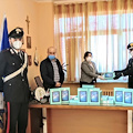 Didattica a distanza: a Tramonti i Carabinieri consegnano tablet e connettività a 21 famiglie [FOTO]