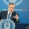 Draghi, guardare a futuro con ottimismo. Riapriranno attività all'aperto, ristorazione anche la sera