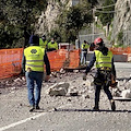 Frana Vietri-Salerno, rocciatori al lavoro al freddo e al gelo [FOTO]