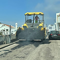 Furore, strada finalmente riasfaltata dopo scavi Enel. Minoranza ringrazia la Provincia ma Sindaco risponde a tono