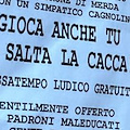 “Gioca anche tu a salta la cacca!”. A Maiori un volantino contro chi non raccoglie deiezioni canine