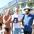 Gioia ed emozioni ad Amalfi per Salvatore Cimmino, “A nuoto nei mari del Globo” [FOTO]