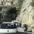 Grave incidente tra Positano e Tordigliano: uomo esanime sull’asfalto