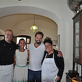 Il tenore inglese Alfie Boe a Ravello per un corso di cucina da Mamma Agata