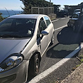 Incidente ad Erchie, scontro fra due auto [FOTO]