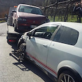 Incidente stradale a Tramonti, frontale tra due Fiat Punto [FOTO]