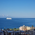 La nuovissima "Vista" di Oceania Cruises approda in Costiera Amalfitana