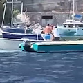 Litigio in mare a Positano, Borrelli: «Ai protagonisti andrebbe ritirata la patente nautica»