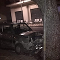 Maiori, auto finisce contro albero del Lungomare, tre giovani di Scala in ospedale [FOTO]