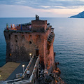 Maiori, ristorante Torre Normanna cerca cameriere e chef di partita 