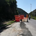 Maiori, strada delimitata per rischio frane diventa cantiere: il paradosso (e il pericolo) tutto provinciale [FOTO]