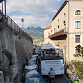 “Mentre il medico studia il malato muore”, la Costiera ancora nella trappola del traffico [FOTO]