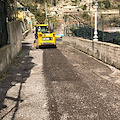 Minori, nuovo manto d'asfalto sulla strada per Villamena [FOTO]