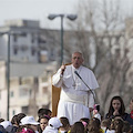 Papa Francesco a Scampia: 'Siamo tutti immigrati'