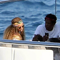 Per Beyoncé e Jay-Z vacanza in yacht al largo della Costiera [FOTO]