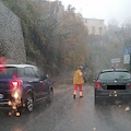 Piogge incessanti, due frane sulla Ravello-Castiglione, strade bloccate: rischio sicurezza in tutta la Costiera [FOTO]