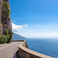 Positano: via le barriere, strada riaperta