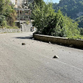 Ravello, piovono pietre sulla strada. Pericolo scampato a Cigliano [FOTO]