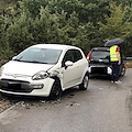 Ravello, prime gocce di pioggia e riecco l'incidente sulla strada della vergogna [FOTO]