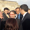 Renzi a Pompei visita domus restaurate. Reale lo invita in Costiera e lui: «Dovresti pagare per fare il sindaco» /FOTO