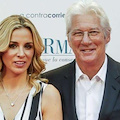 Richard Gere sposa la giovane Alejandra Silva, il loro amore sbocciò a Positano