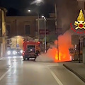 San Valentino Torio, auto in fiamme: intervento dei Vigili del Fuoco di Sarno /foto