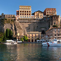 Sorrento: a Marina Piccola Daspo urbano per gli "acchiappaturisti"