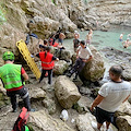 Sorrento, si tuffa e accusa trauma lombare: intervento del Soccorso Alpino per turista straniero