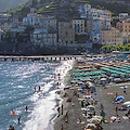 Spiaggia di Minori riammessa alla balneabilità. Nuovi prelievi ARPAC ok 