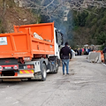 Strada chiusa a Furore, slitta riapertura a senso unico alternato. Sindaco: «Impreviste problematiche»