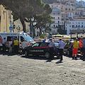 Tragedia ad Amalfi: malore fulminante, operatore ecologico muore in strada