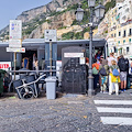 Traghetti sospesi, Sabato Santo di bus strapieni e passeggeri a terra in Costiera Amalfitana /FOTO