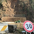 Tramonti, operai al lavoro per aprire strada in sicurezza [FOTO-VIDEO]