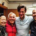 Vacanza in Costiera per Matt Smith: star di Doctor Who e The Crow ospite alla Trattoria da Lorenzo 