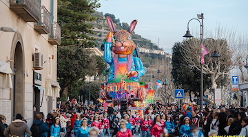 A Maiori per una settimana la «Meraviglia» del Gran Carnevale 