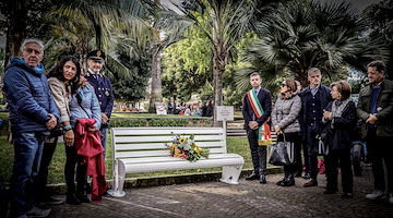 A Sorrento una panchina bianca per le vittime della strada 