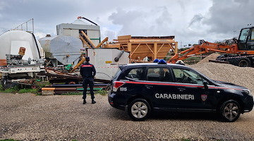 Abusi edilizi e ambientali: i Carabinieri Forestali sequestrano un opificio a Sessa Cilento